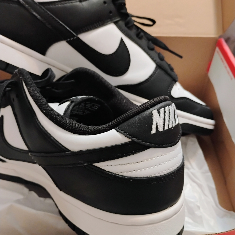 Hot🔥Men Nike Panda Dunk Low Super Clean - Picture 7 of 8
